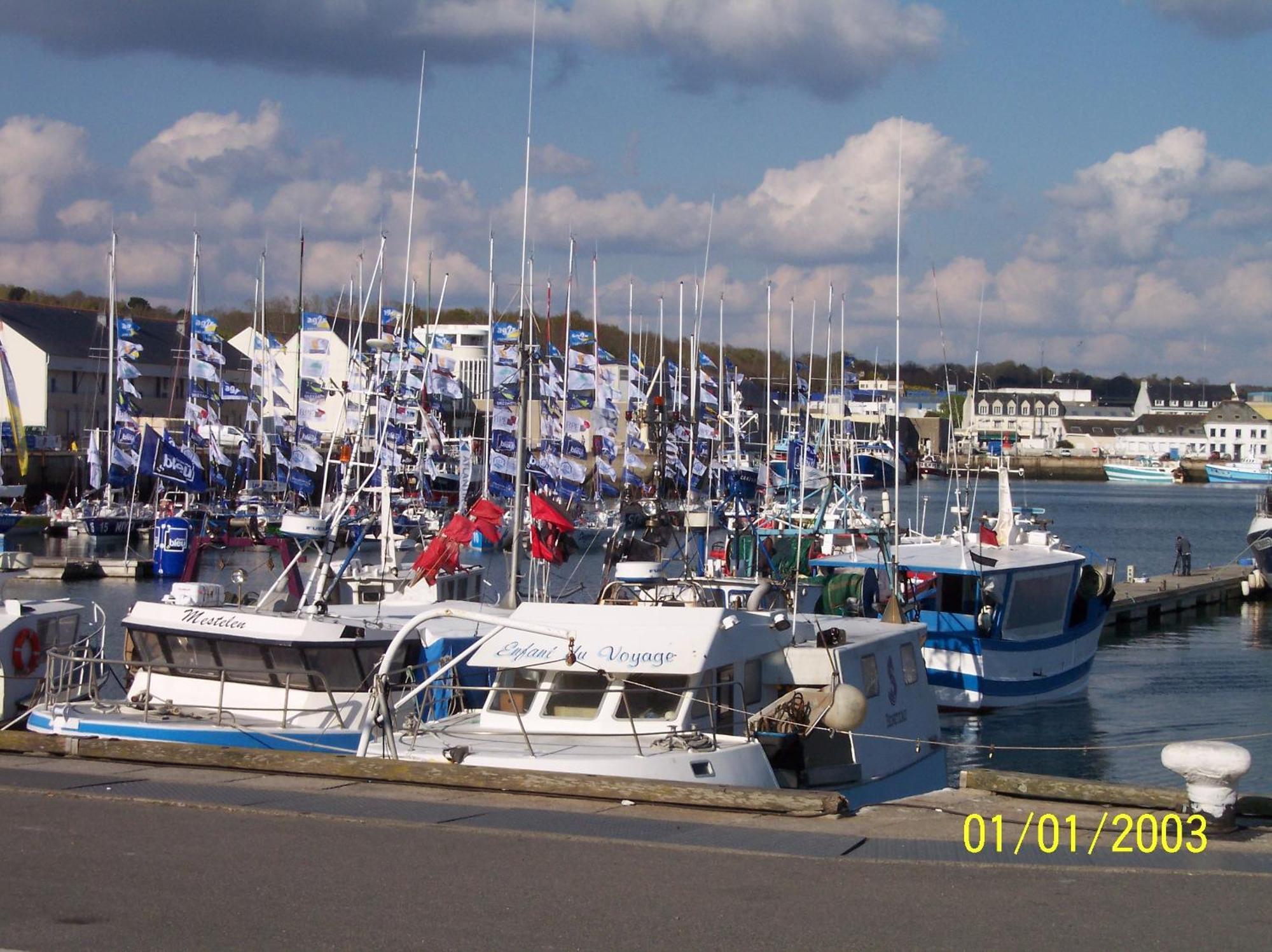 Hotel Du Port Concarneau Ngoại thất bức ảnh