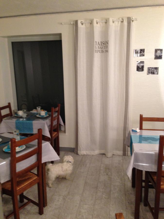 Hotel Du Port Concarneau Ngoại thất bức ảnh